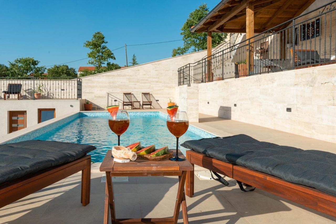 Modern Rustic Villa Kate Benkovac Εξωτερικό φωτογραφία